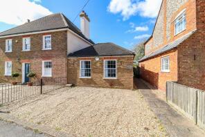 Pennyfields, The Green, Sarratt WD3 6AT