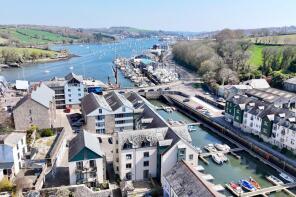 11, Tresooth Court, Anchor Quay, Penryn TR10 8GY