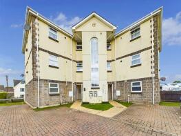 26, Harris Close, Callington PL17 8QT