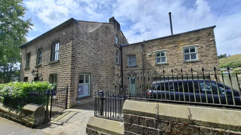 39 Huddersfield Road, Delph