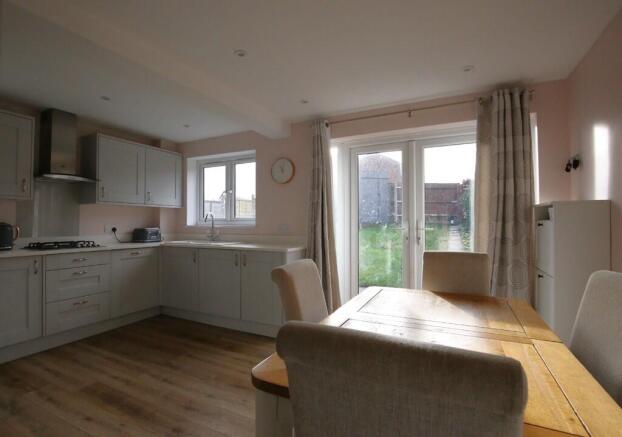 Kitchen/dining