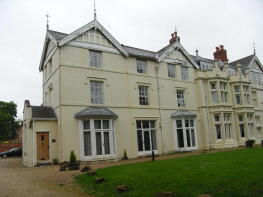 Flat 11, Haseley Hall, Birmingham Road, Warwick CV35 7HF