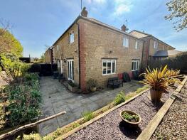 8, Manor Farm Gate, Gillingham SP8 5RW