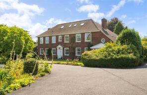 3 Broadlands, Hill Wootton Road, Warwick CV35 7QL