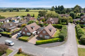 31, Battingswood Gardens, High Wycombe HP14 4SR