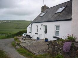 10 Beatties Cottage, Wood Village, Newgale, Haverfordwest SA62 6AR