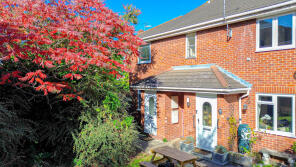 9, Crescent Court, Crescent Avenue, Grays RM17 6LJ