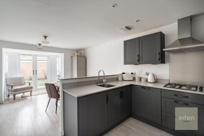 KITCHEN/DINER