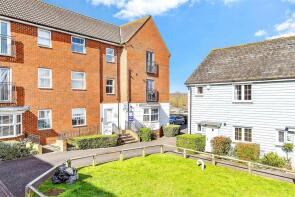 38, Toad Hall Crescent, Hoo St Werburgh, Rochester ME3 8PA