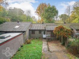24, Bramerton Lodge, Easthill Lane, Norwich NR14 7EQ