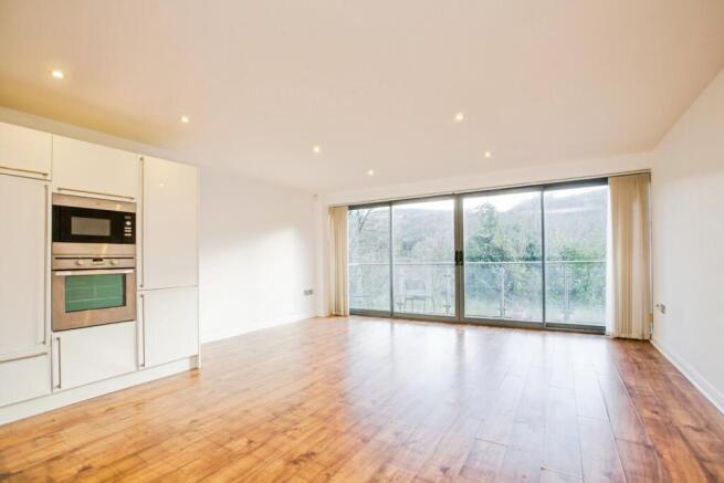 Lounge / Kitchen