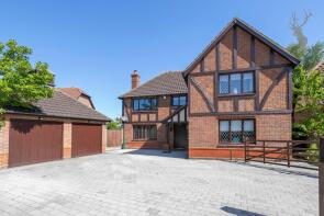19, The Paddocks, Stapleford Abbotts, Romford RM4 1HG
