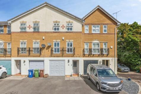 Buttell Close, Grays, Essex, RM17