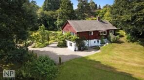 Spring House, Moat Lane, Bures CO8 5HD