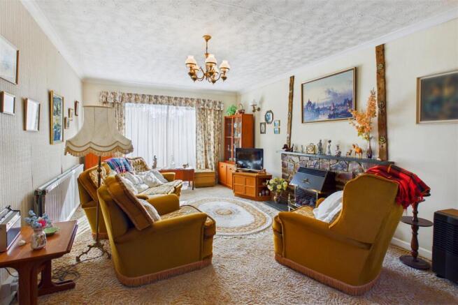 Lounge.