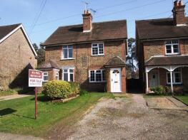 2, Holly Cottages, Handcross Road, Haywards Heath RH17 6EF