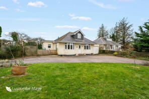 Carvells, Flood Street, Totnes TQ9 6QL
