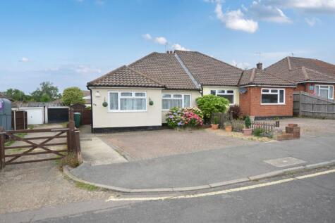 The Crescent, Horley, RH6