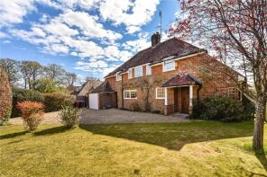 Edgefield, Highstanding Lane, Midhurst GU29 0EQ