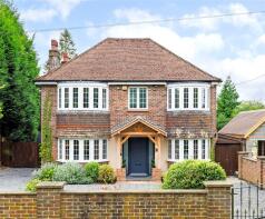 9 Wyngarth, Andover Road North, Winchester SO22 6NN
