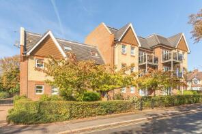 Flat 3, 158, Biggin Hill, Upper Norwood, London SE19 3HP