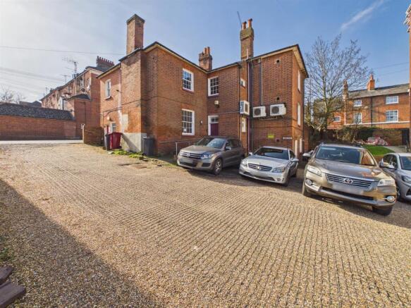 CAM05510G0-PR0169-STILL001.jpg