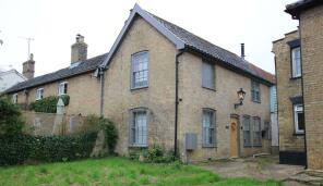 Lantern Yard, High Street, Saxmundham IP17 3EU