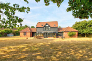 4 The Barn House, The Beeches, Saxmundham IP17 1US