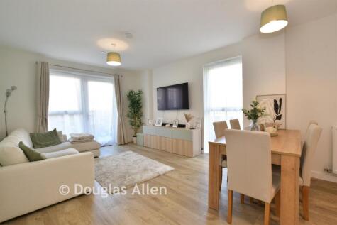 Luctons Close, Loughton, Essex
