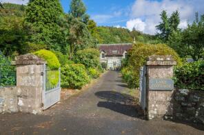 Lake Cottage, A85t Main Road, Crieff PH6 2NF