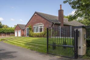 4, Hampton Court, Wolverhampton WV10 8QZ