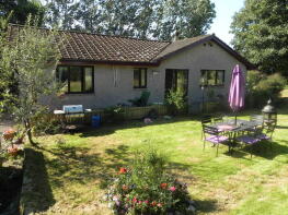 Redwood Bungalow, Carstairs Mains Farm, Carstairs Junction, Lanark ML11 8QP