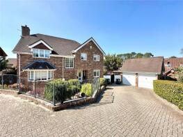 31, Hobbs Park, Ringwood BH24 2PU