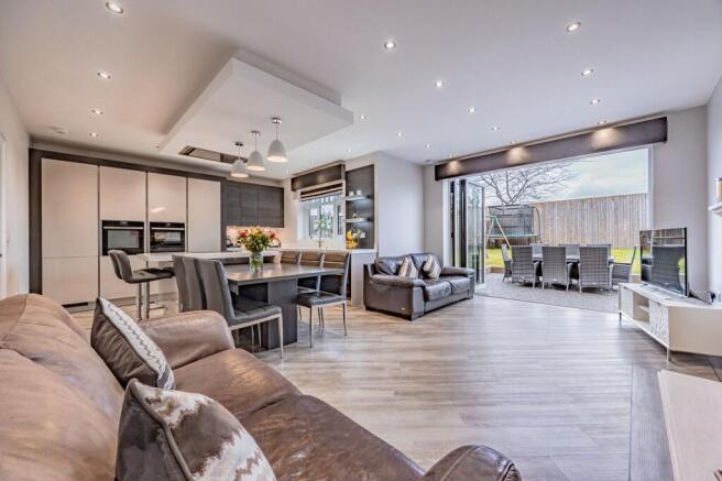 Sitting Room / Kitchen
