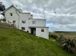 2, The Mount, Hill Farm Road, Penally, Tenby SA70 7PZ