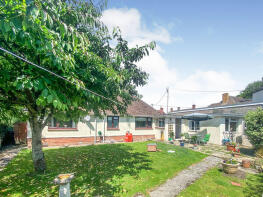 2, Hillside, Post Office Road To Pierstons Fields - Road, Gillingham SP8 5PY
