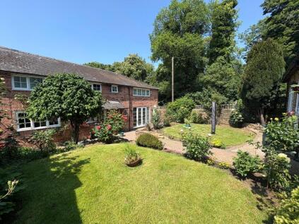Henley Court, WATFORD, Northamptonshire, NN6