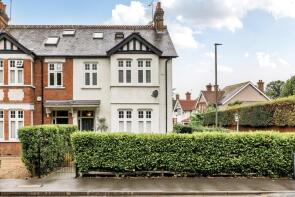 16, Station Road, Esher KT10 8DY