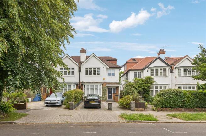 Park Road, W4 - FOR SALE