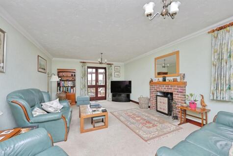 Narborough Road, Pentney