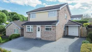 44, Robert Moffat, High Legh WA16 6PS