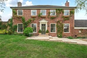 16, Crown Hill, Grantham NG33 4BH