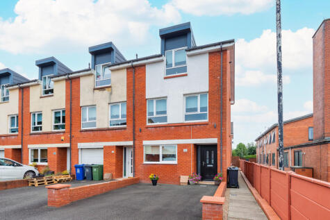 Williamson Place, Johnstone, Renfrewshire