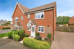 3, Blackbird Drive, Hailsham BN27 1FY