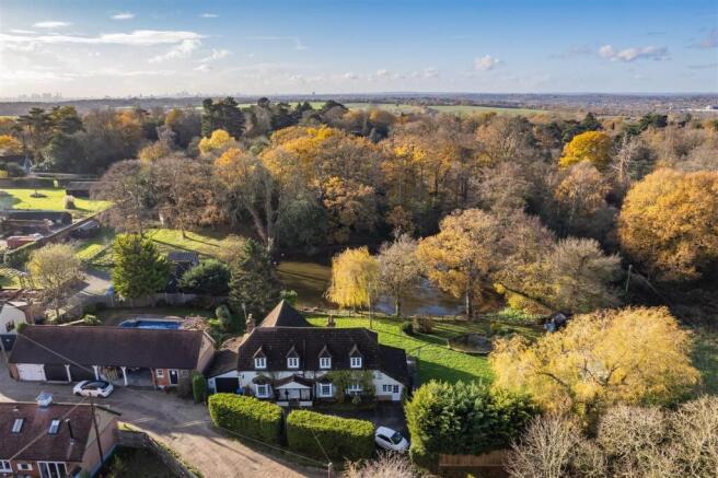 The Gardeners Cottage aerial  (4).jpg