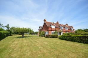 2 New Cottages, The Green, Lymington Road, Lymington SO41 5SL