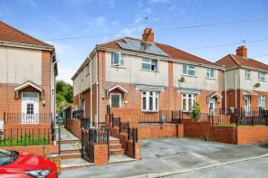 133, Garden Suburbs, Trimsaran, Kidwelly SA17 4AE