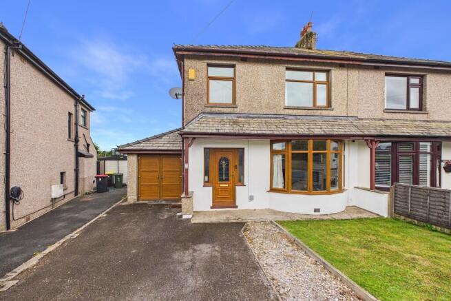 5 Hawthorn Road