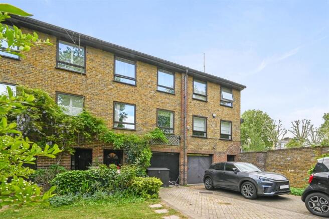 AHBW -  Abinger Mews - External34 (1).jpg