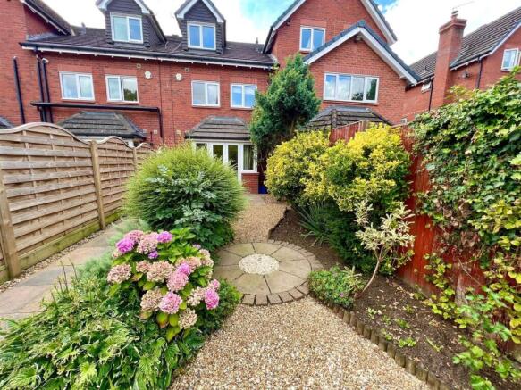 garden 3.jpg